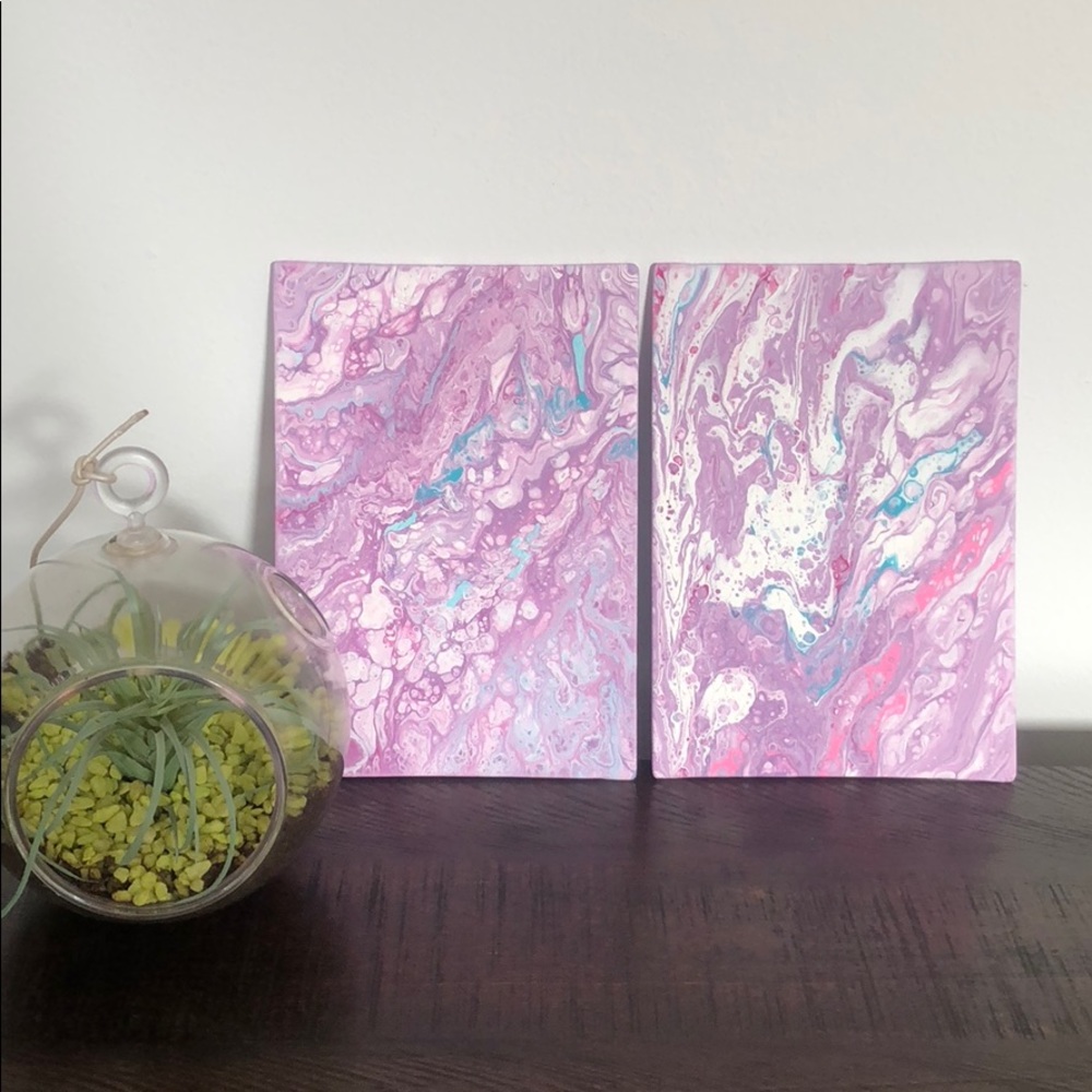 Set of 2 pour paintings on flat canvas wall art